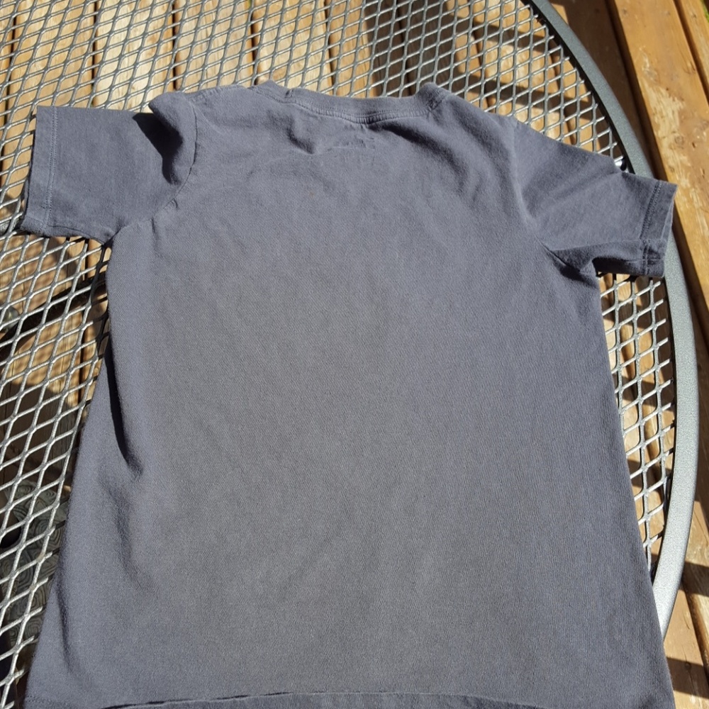 2 Boys Nike shirts size Small (little boys 6-8) - Picture 7 of 8